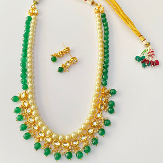 Kundan Off White Pearl With Emerald Stone Necklace