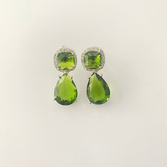 Silver Plated Peridot Ad Stone Earring