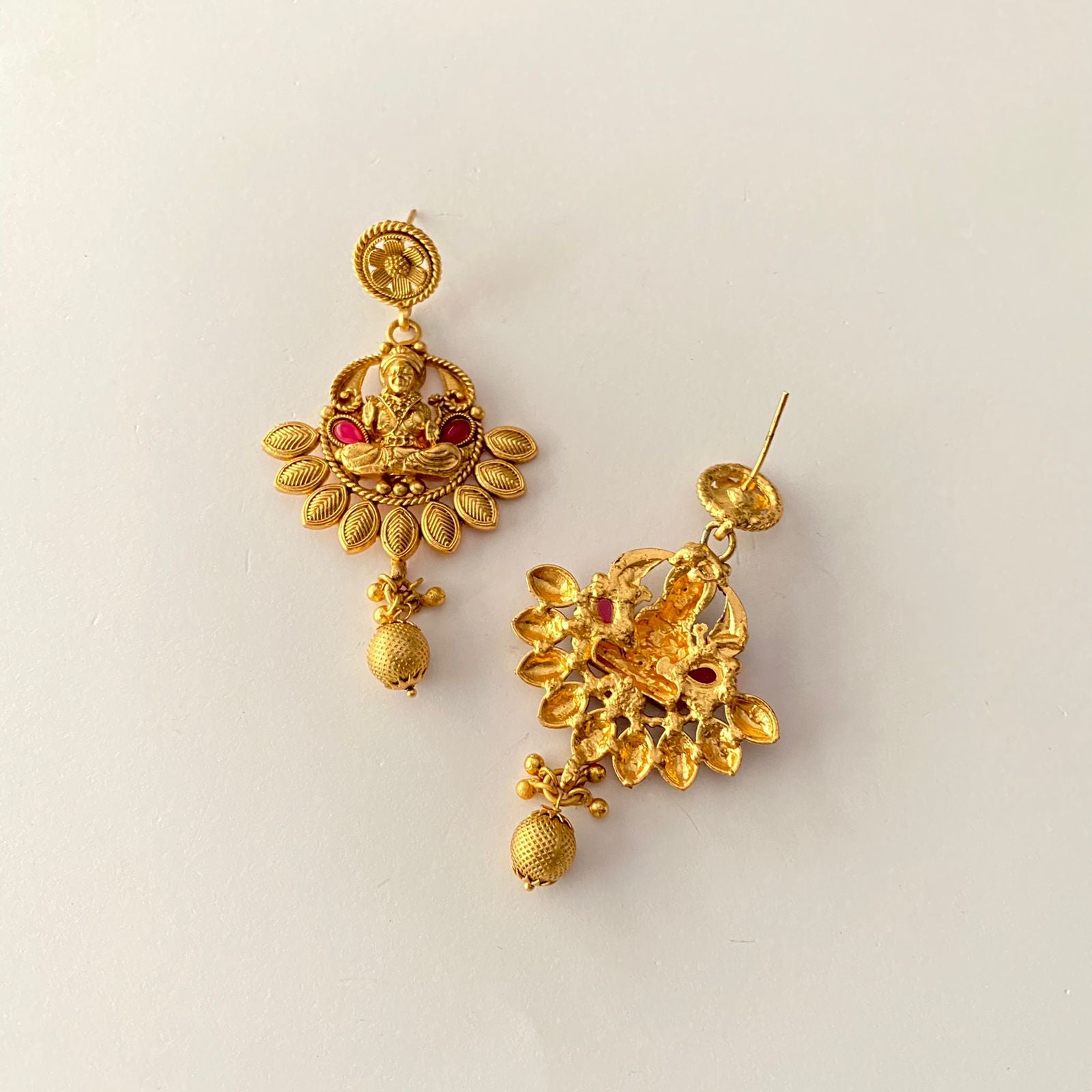 Plain Gold Earrings - Lagu Bandhu