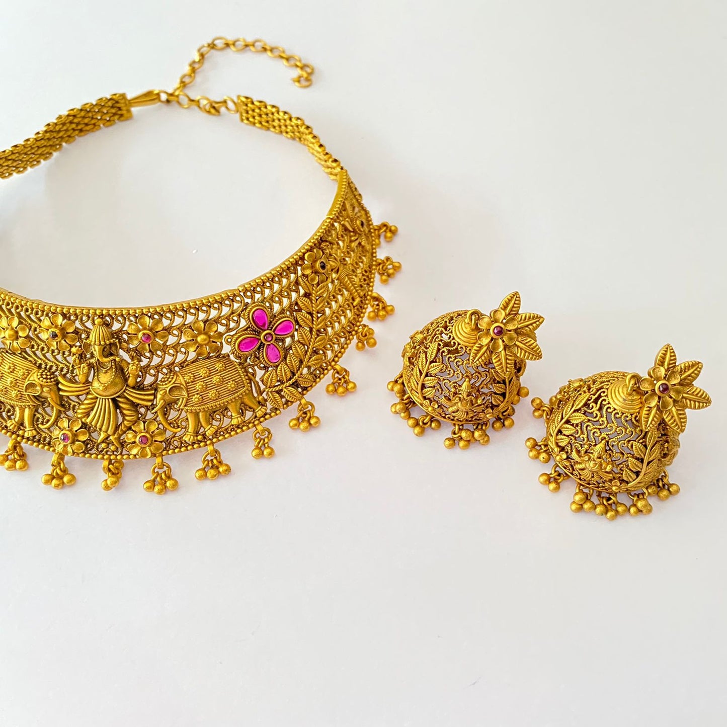 Gold Plated Ruby Dtone Ganpati Ganesh Choker Necklace Set