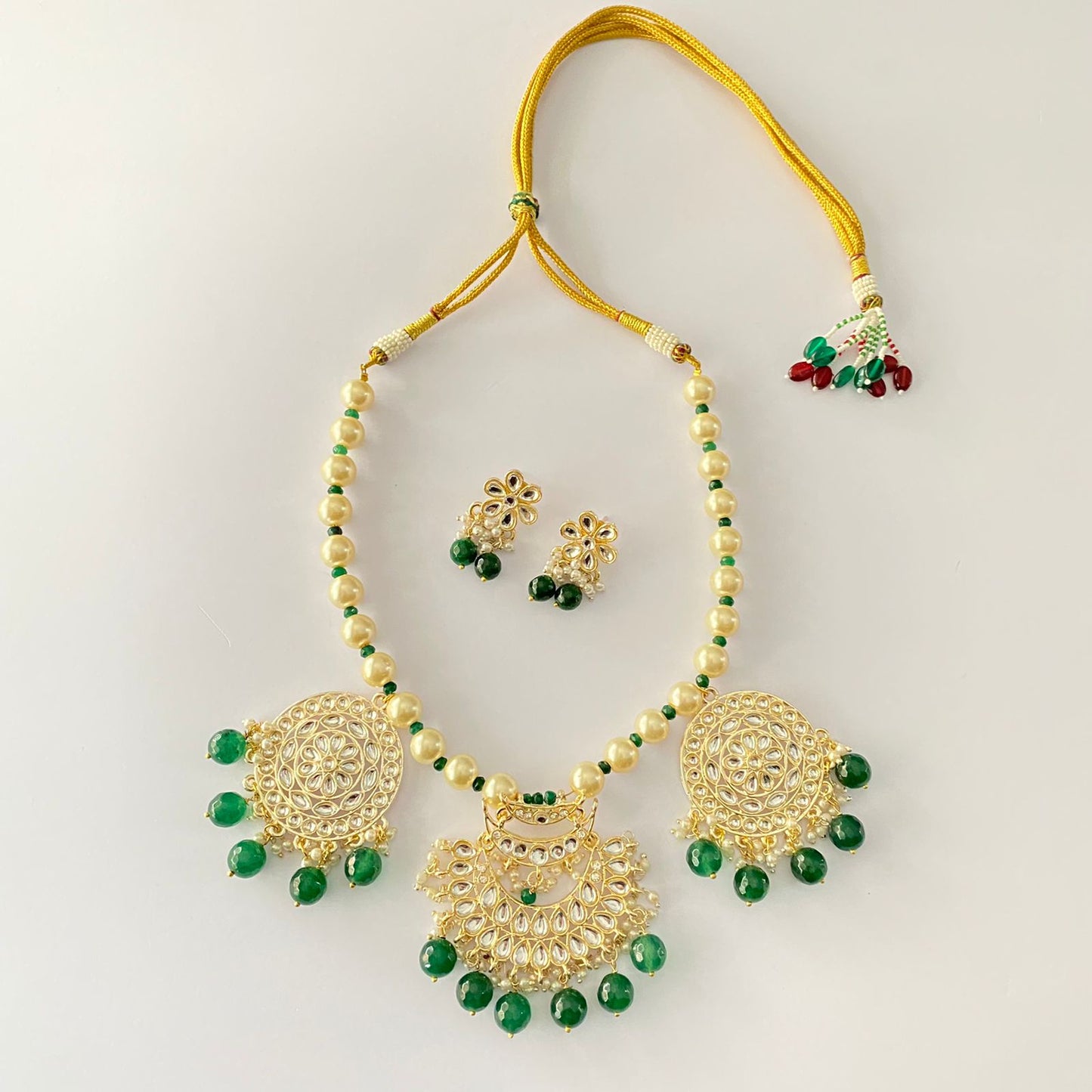 White Kundan Emerald Pearl Necklace Set