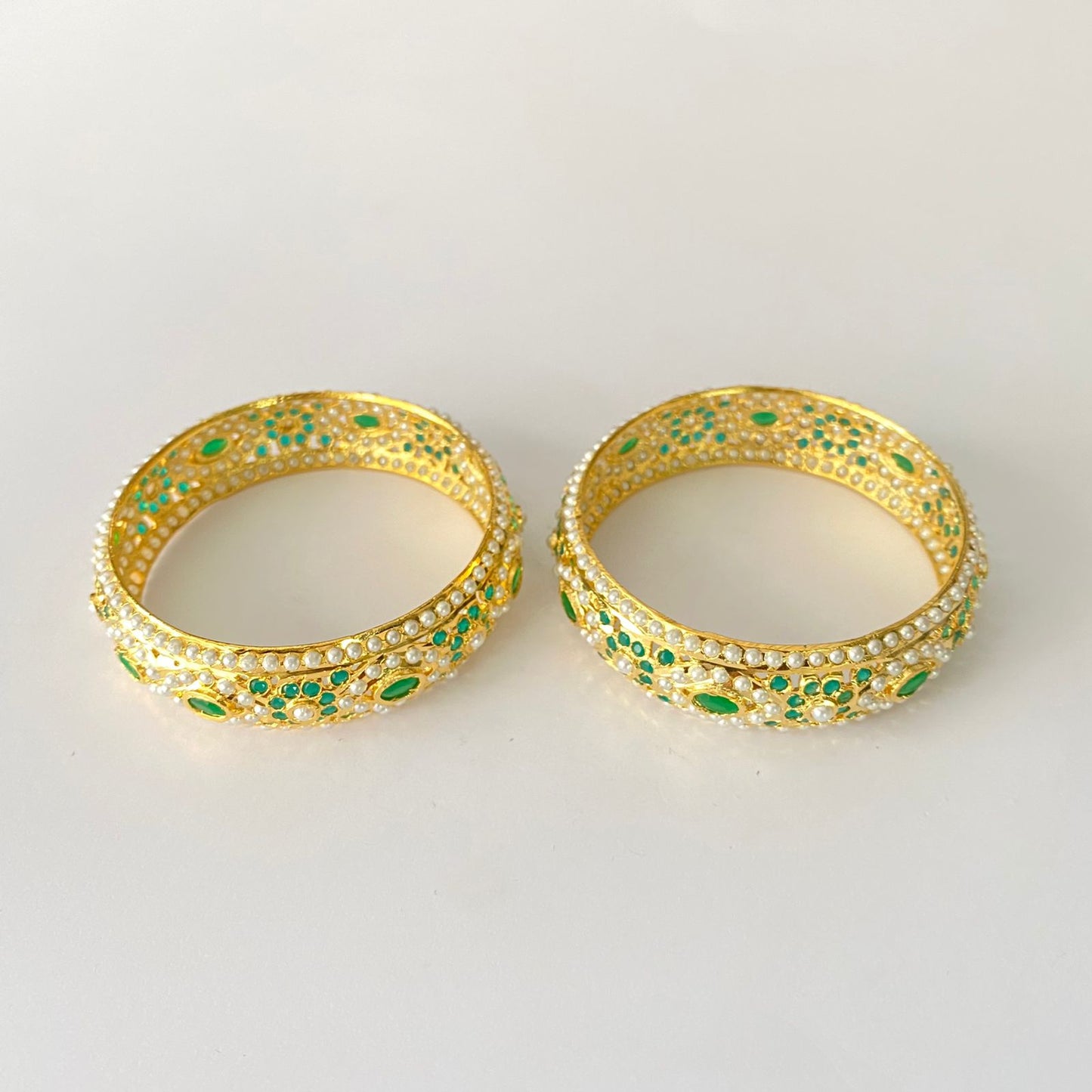 Emerald Jadau Pearl Gold Plated Bangle
