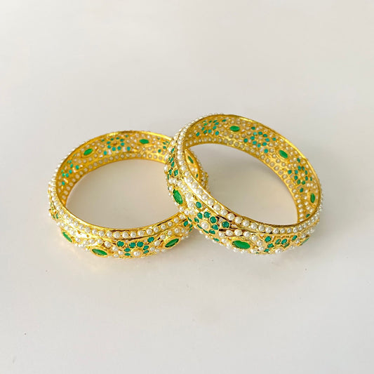 Emerald Jadau Pearl Gold Plated Bangle