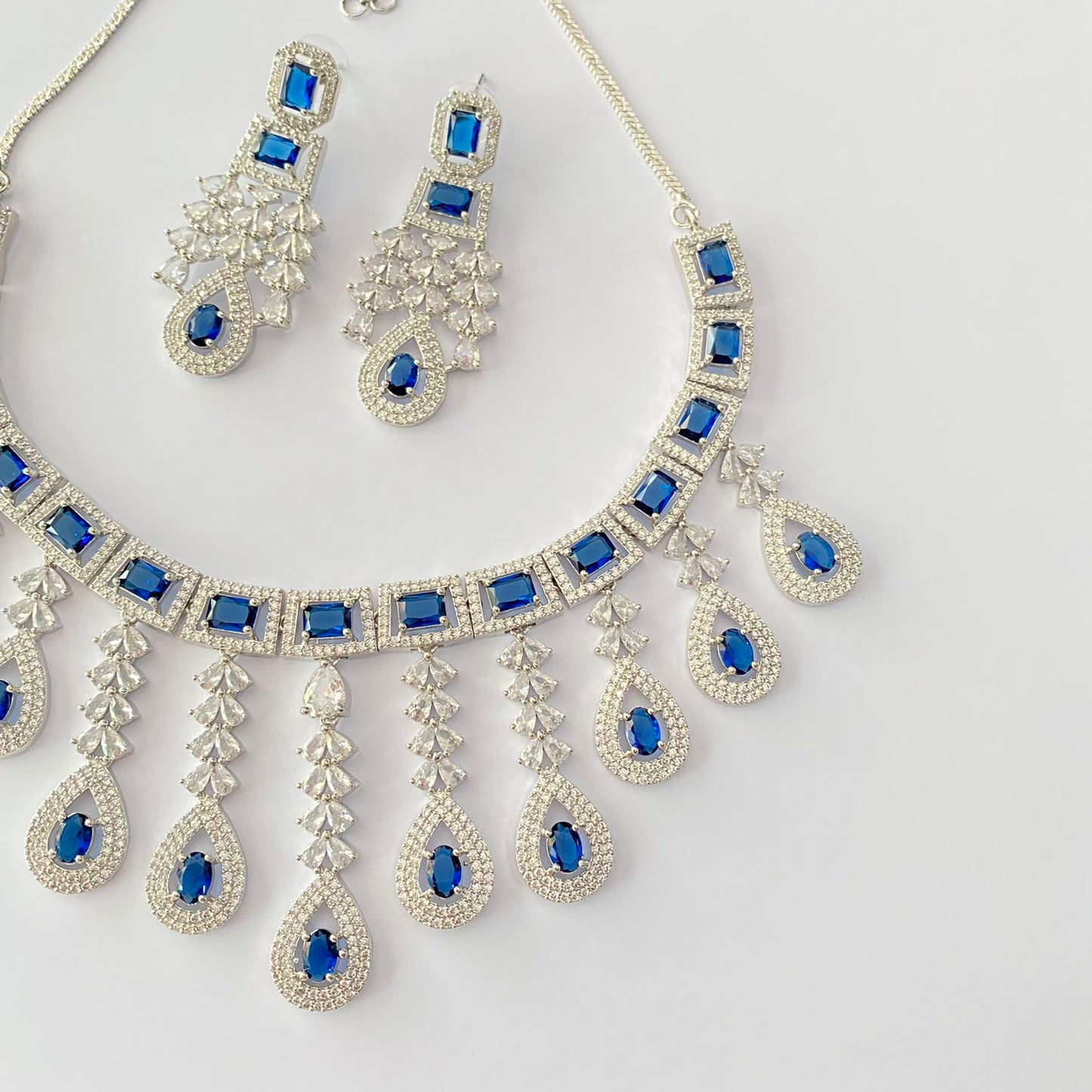 Silver Plated Blue Diamond Necklace Set