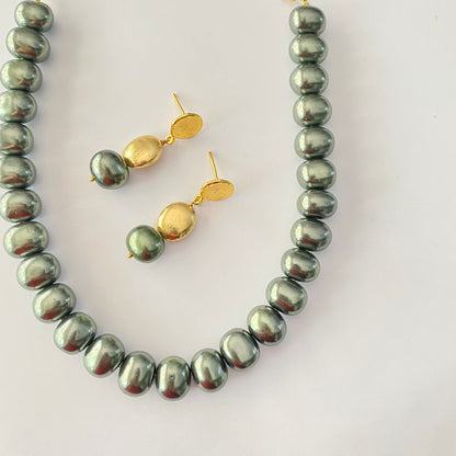 Baroque Pearl Grey Necklace