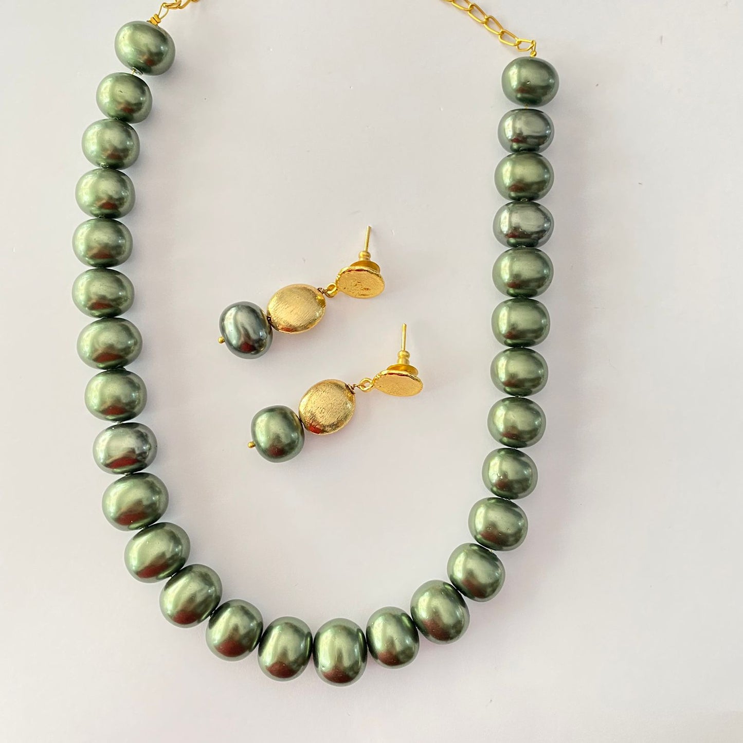 Emerald Baroque Pearl Necklace