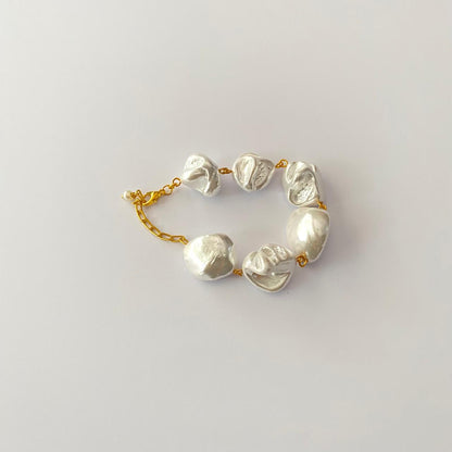 White Barook Pearl Bracelet