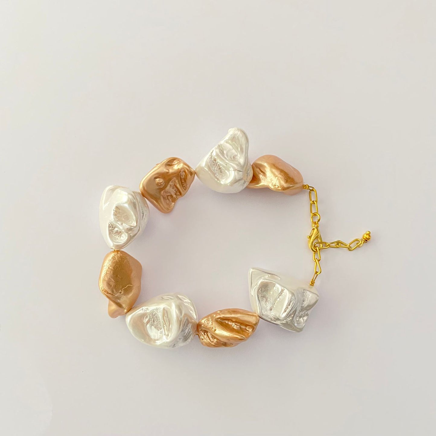 Brown & White Baroque Bracelet