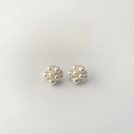 Silver Plated Pearl Stud