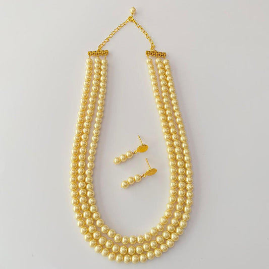 Three Line Off White Necklace Set