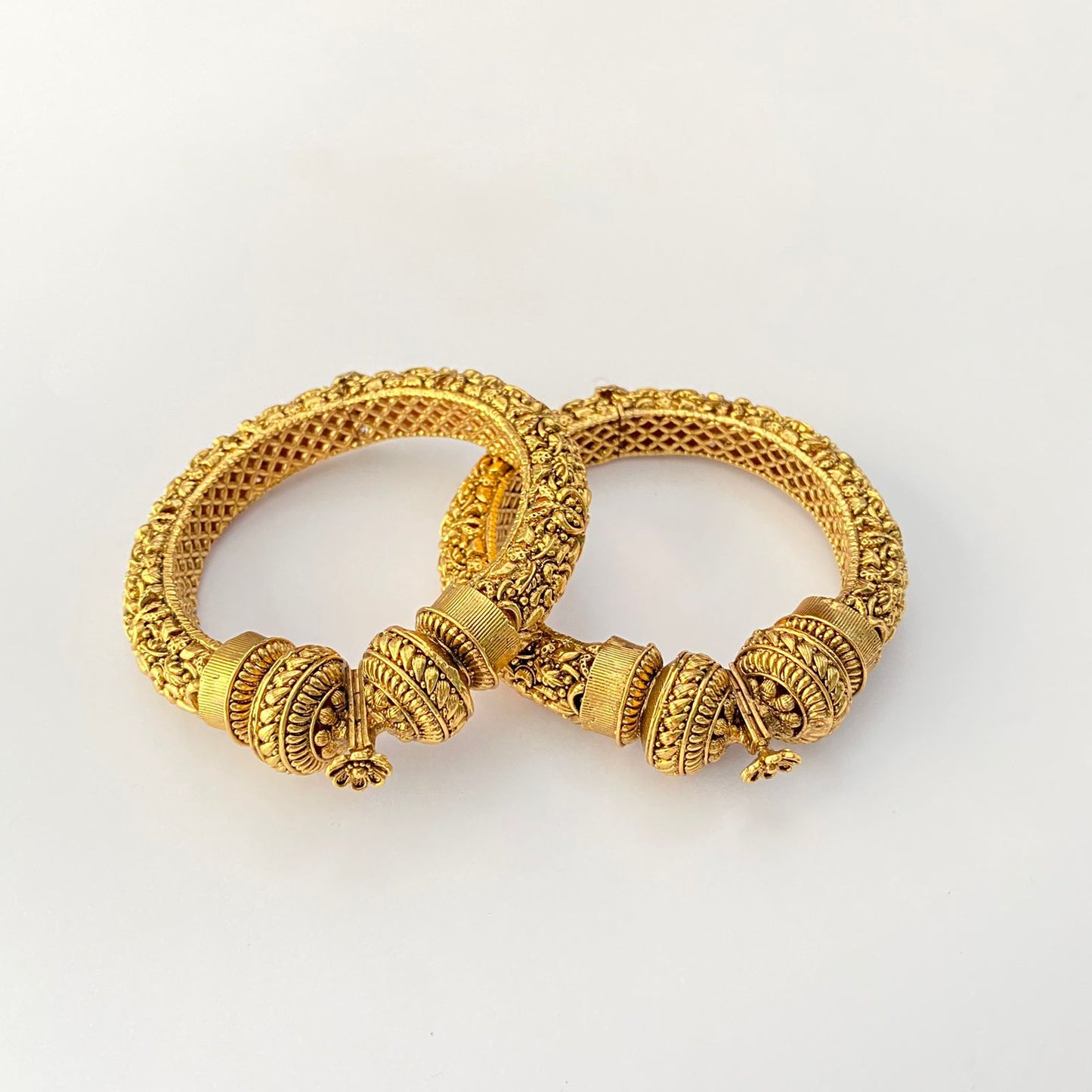 Gold Plated New Design Bangle