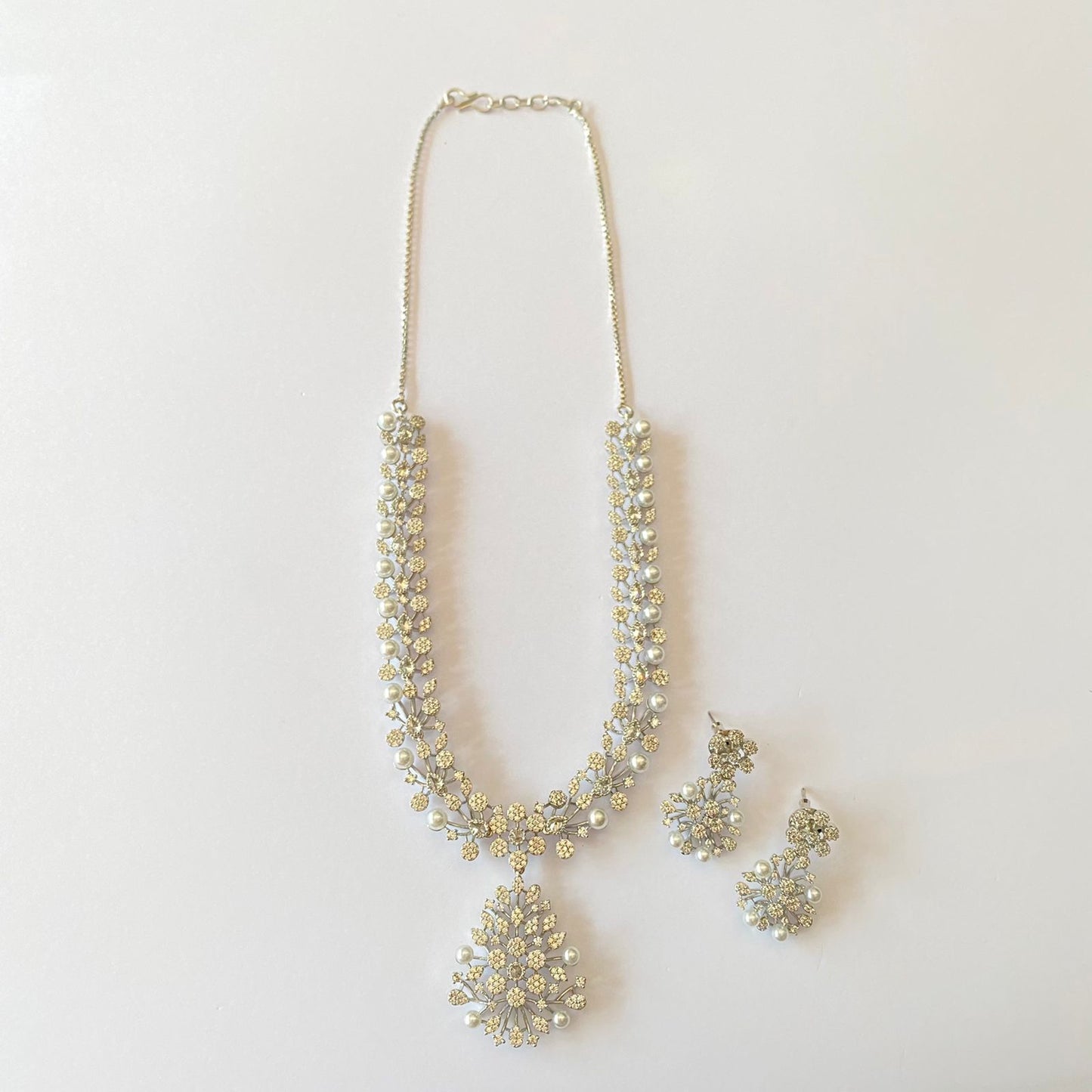 Silver Plated Pearl Necklace Set