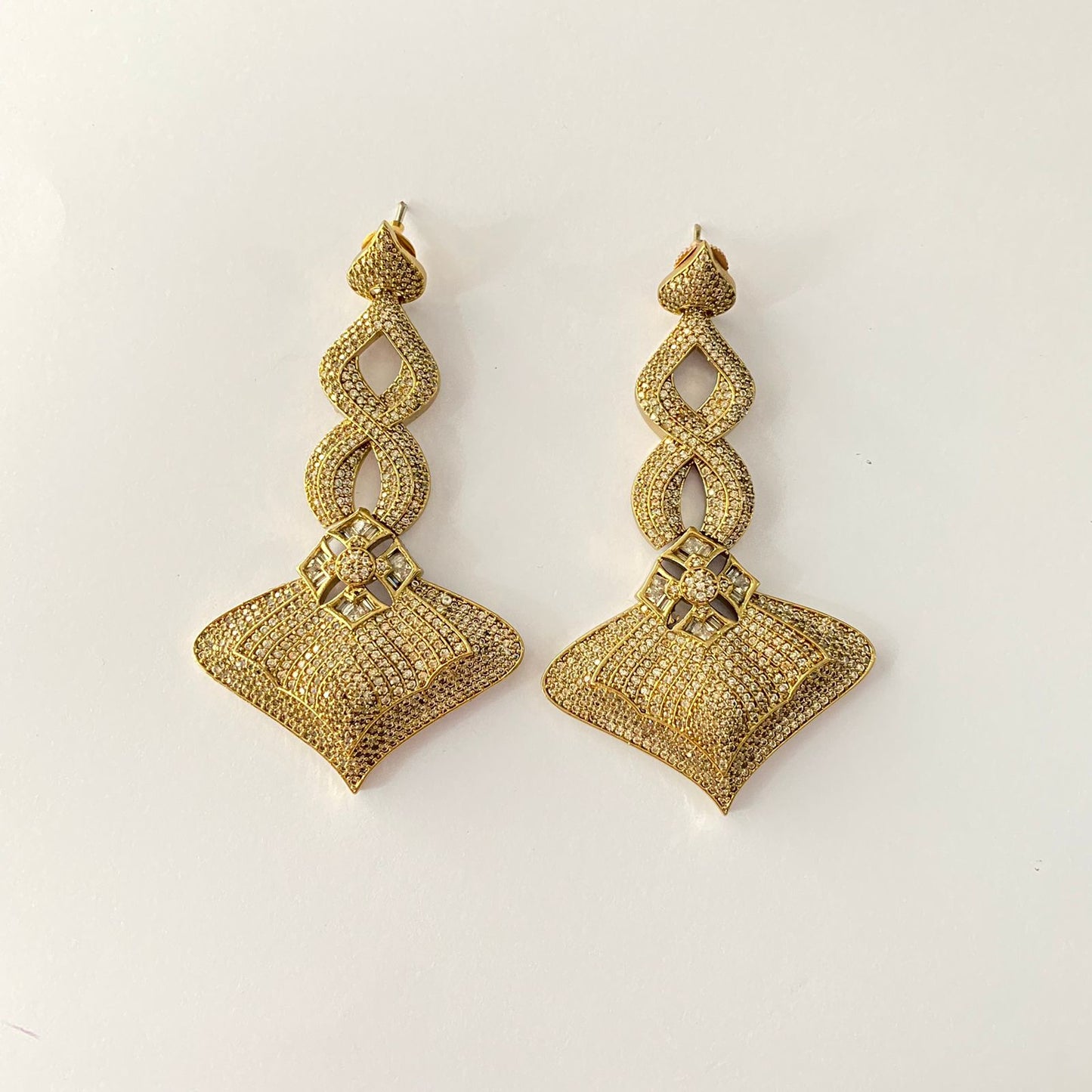 Western  Stone Long Dangler Antique Gold Plated  Dangler Earring