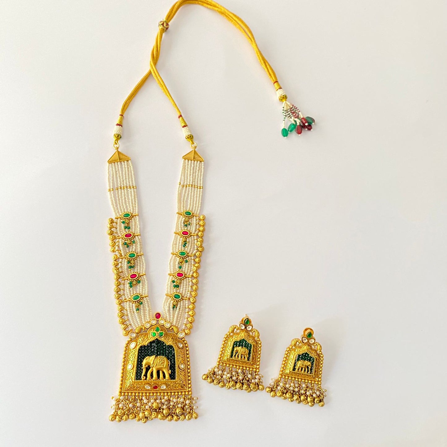 Elephant Design Green Necklace Set