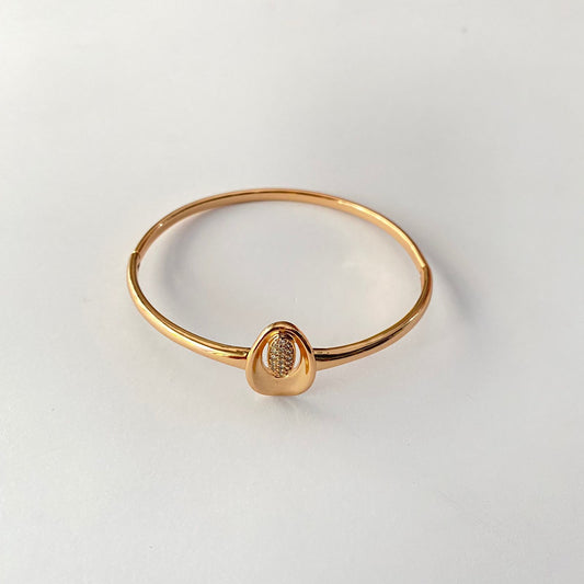 Gold Plated Sleek Bracelet