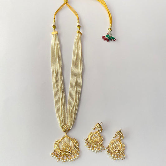 White Jadau Necklace Set