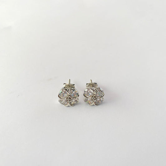 Silver Plated Flower Design Screw Back Soliaire