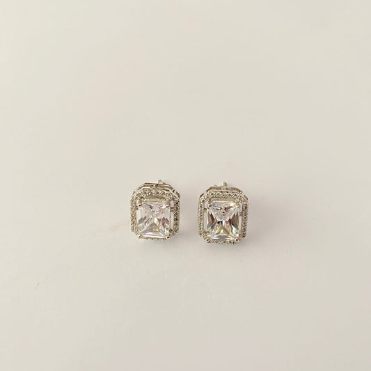 Silver Plated Square Shape Back Screw Solitaire