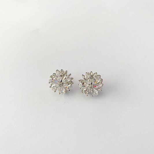 Silver Plated Flower Design Back Screw Solitaire