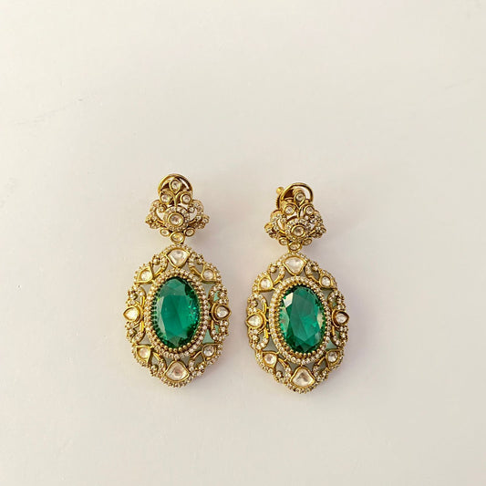 Kundan Green Antique Gold Earring.