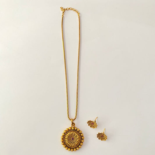 Antique Gold Plated Ruby Pendant Set