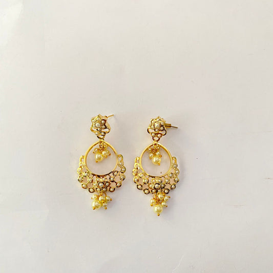 White Pearl Gold Plated Jadau Earring