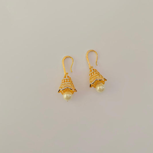 Diamond with pearl Hoop earring