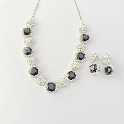 Black stone with small Diamond Classic necklace Set