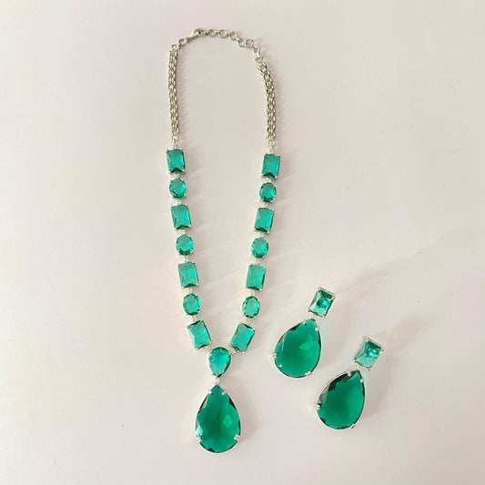 Dazzling Emerald Big Stone Studded Necklace Set in Silver Plated