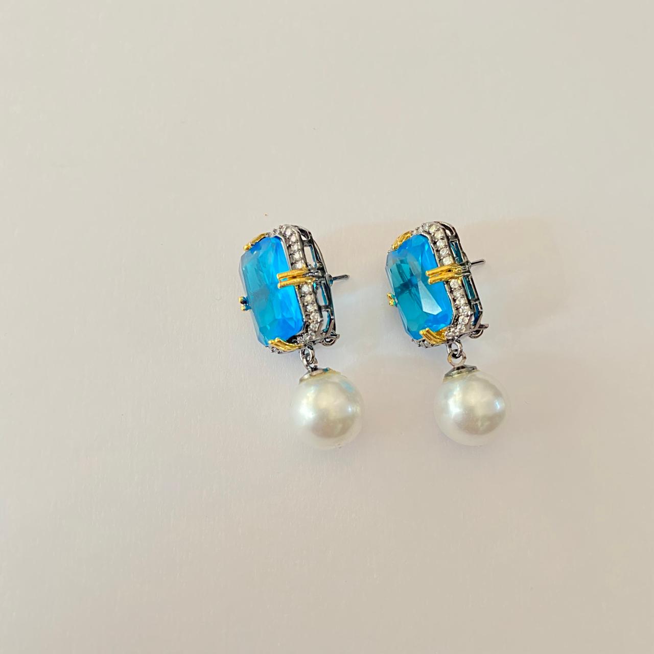 Aqua Diamond Classic  with Black clip Earring