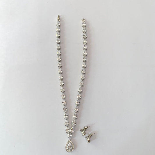 Diamond Silver Plated Sleek Necklace Set