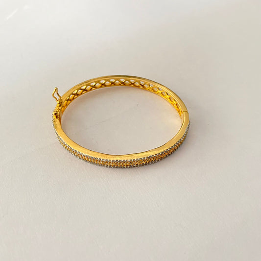 Gold Plated Sleek Bracelet