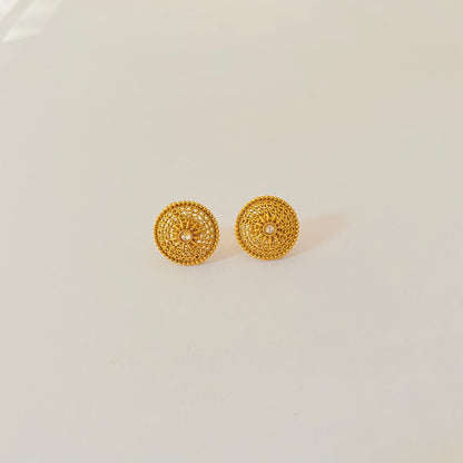 Antique Pendant Set with Diamond Stone