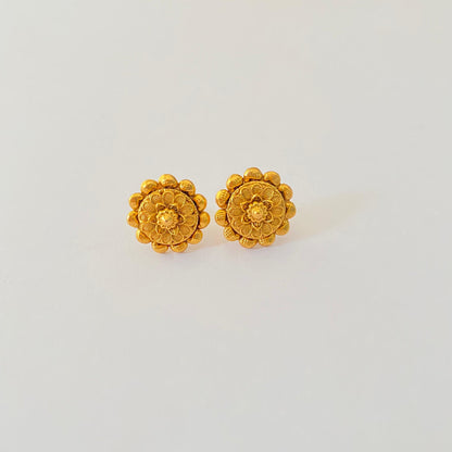 Antique Gold Plated Floral Design Pendant Set