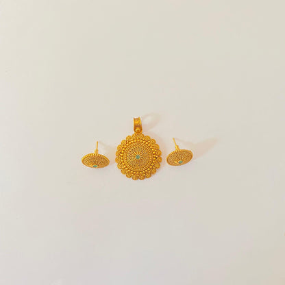 Antique Pendant Set with Green Stone