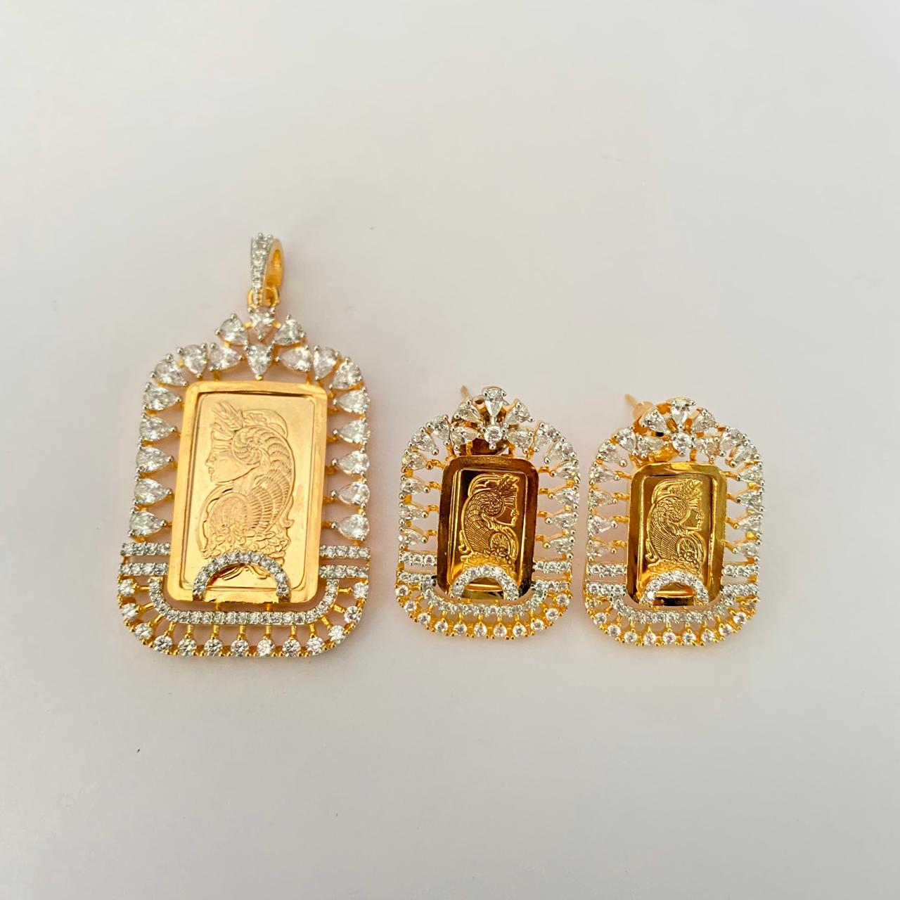 Diamond Gini Gold Plated Pendant Set
