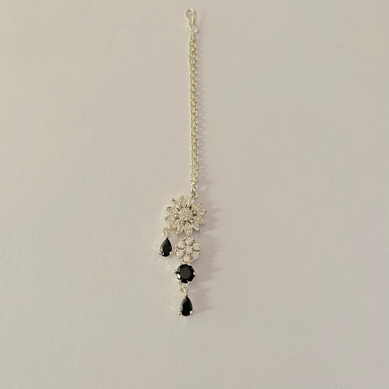 Silver plated black with diamond Mangtika