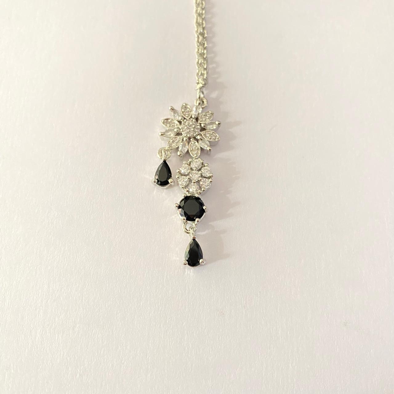 Silver plated black with diamond Mangtika