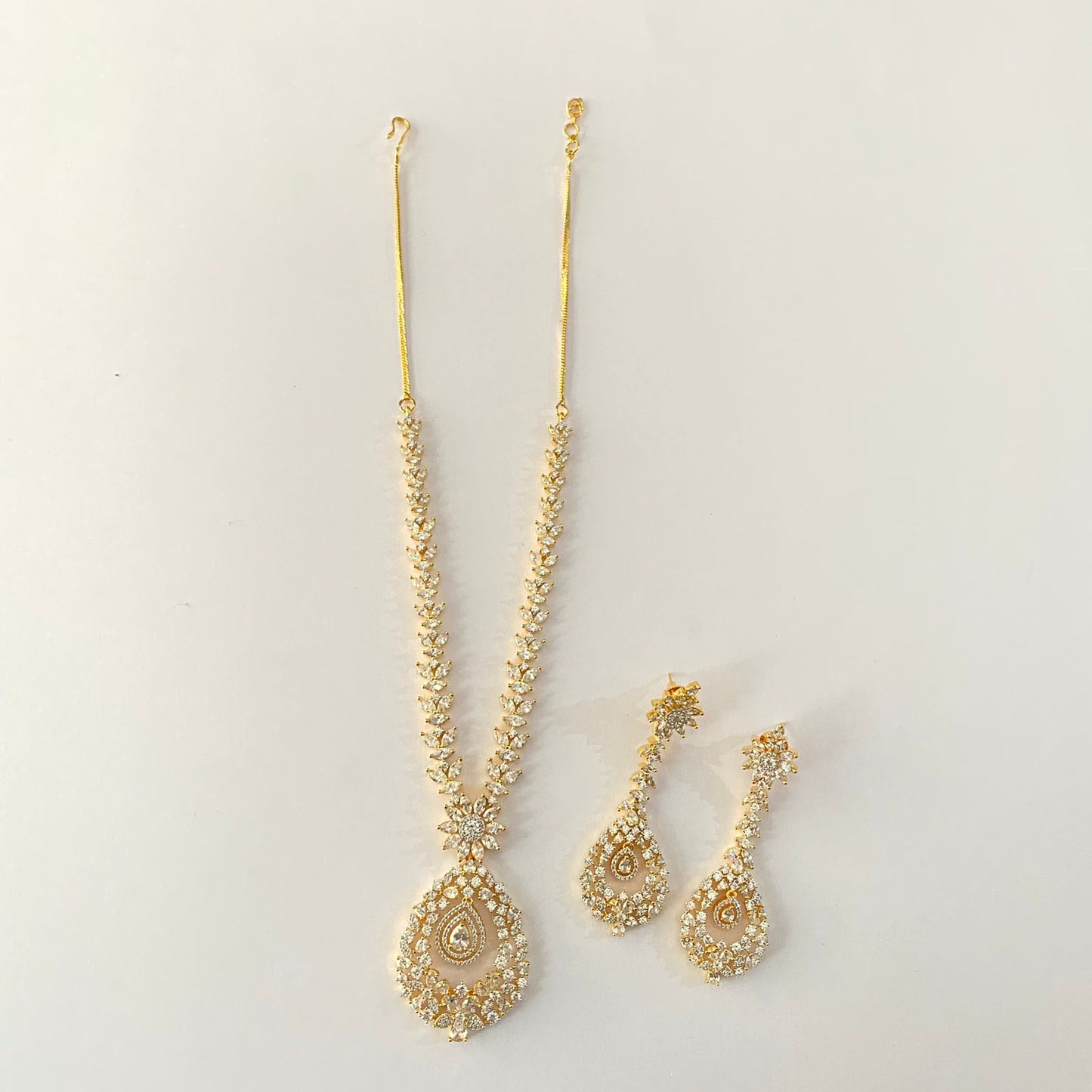 gold plated with diamond long necklace Set