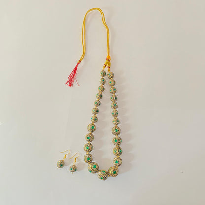 Emerald Matar Mala Necklace Set