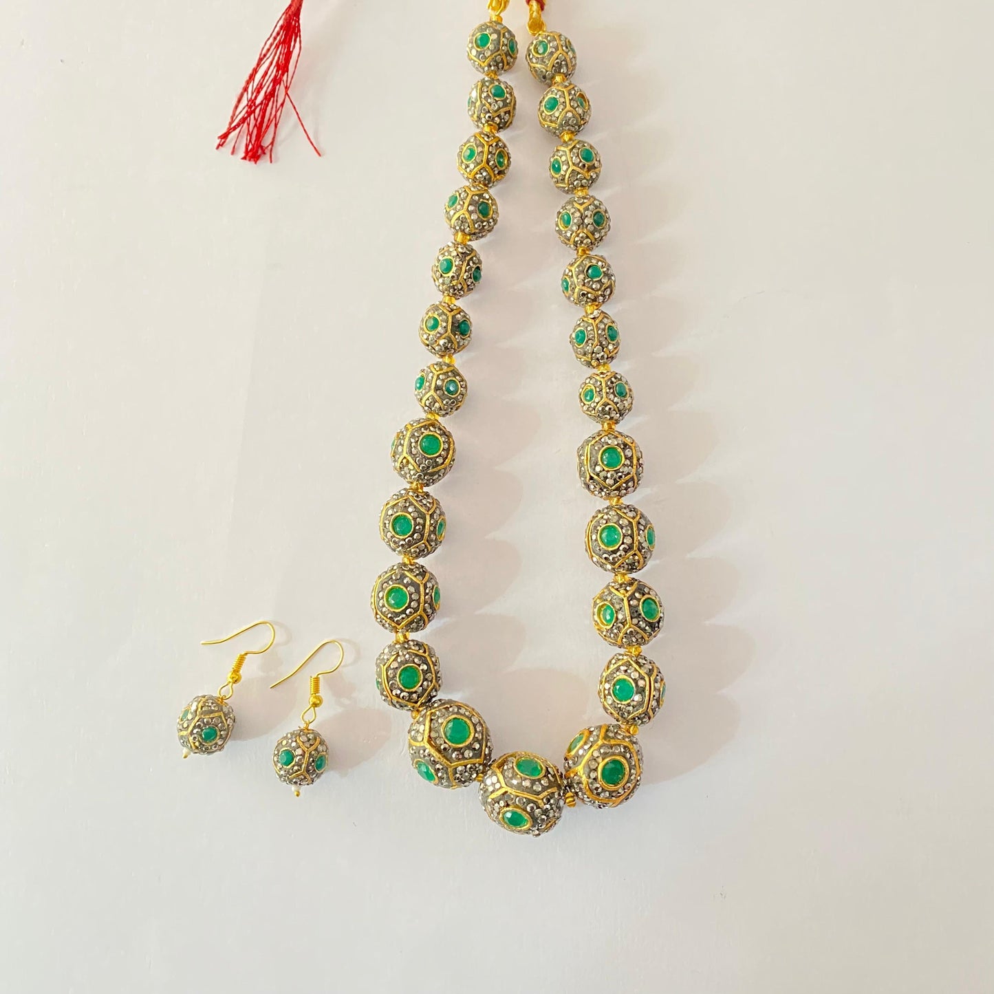 Emerald Matar Mala Necklace Set