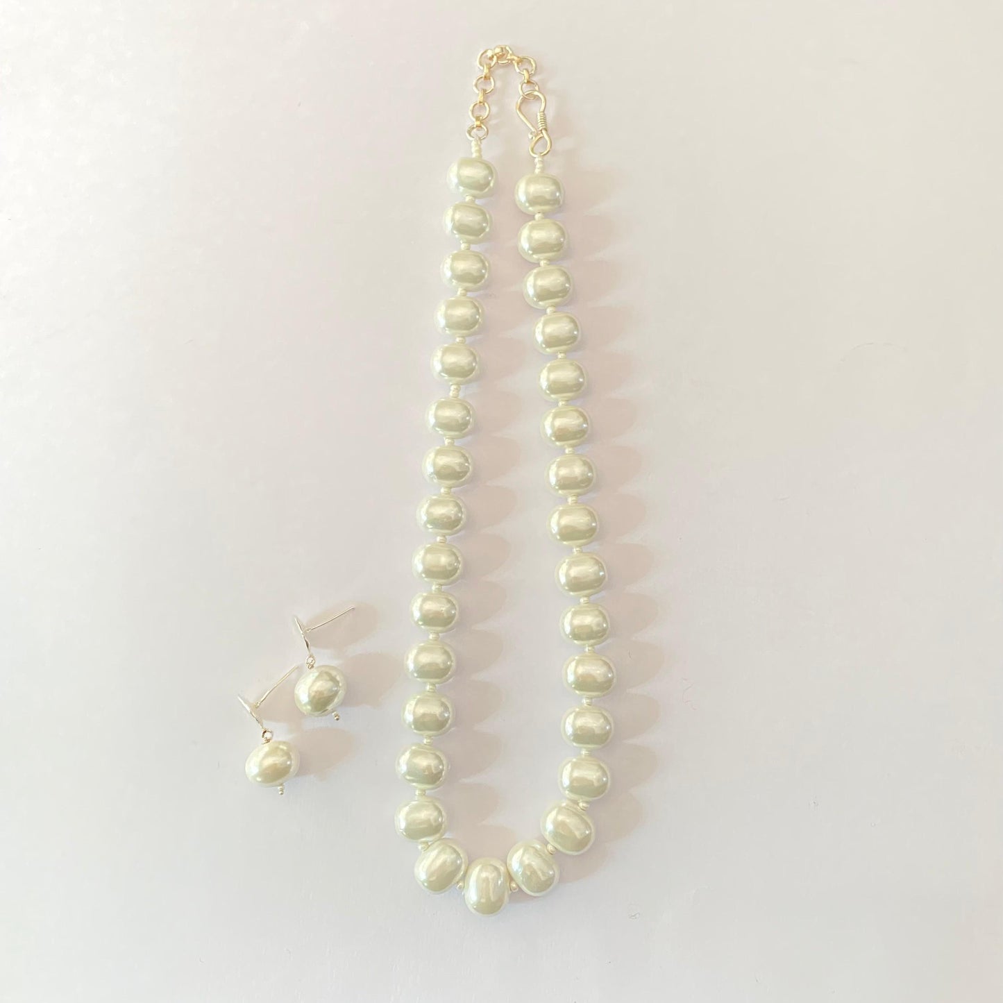 White Pearl Necklace Set