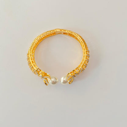Pearl A.D Gold Plated Openable Bracelet