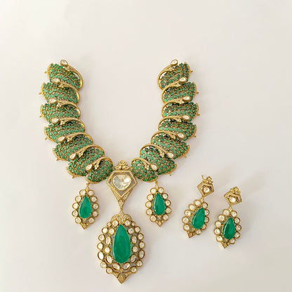 Emerald Moissanite Necklace Set