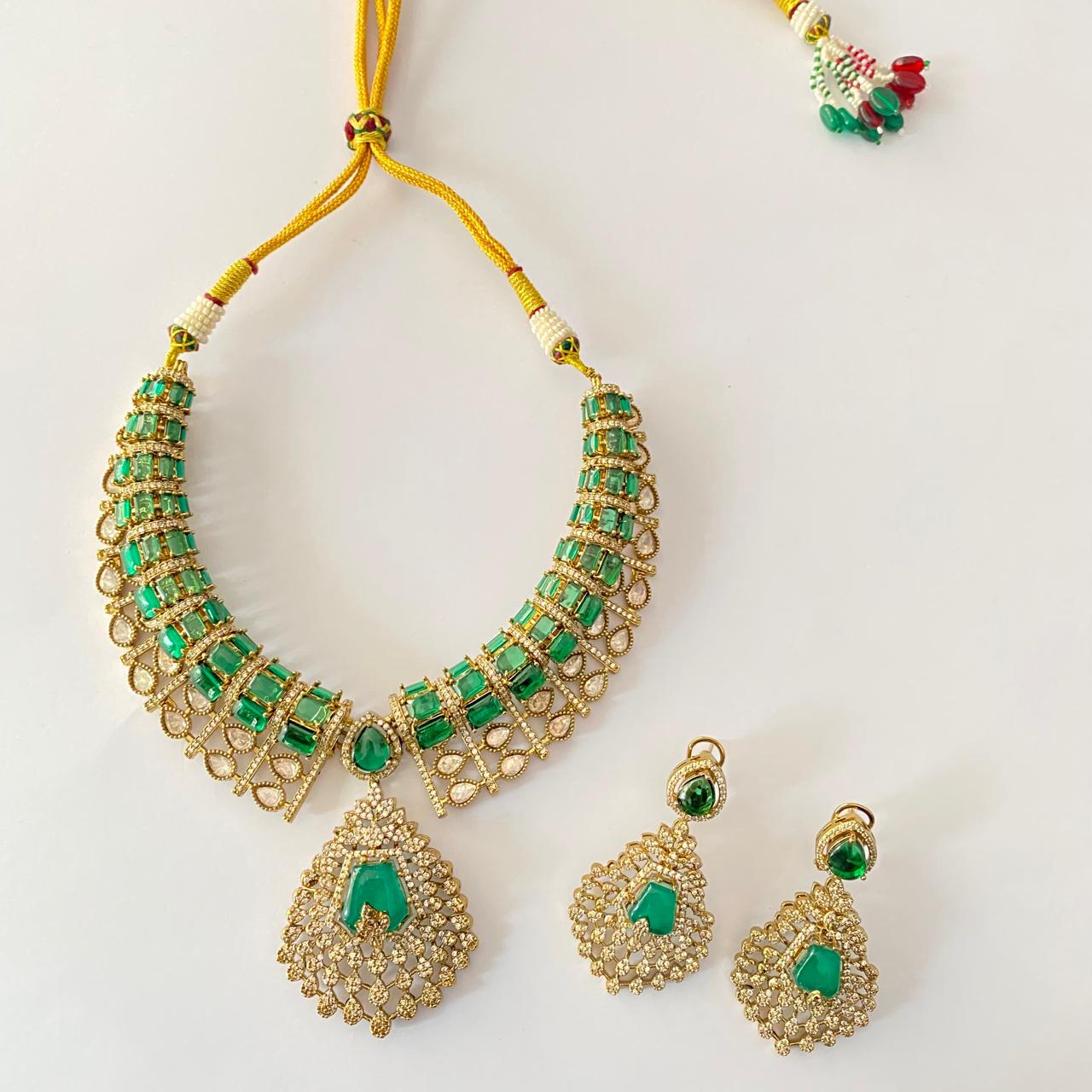 Emerald Kundan Victorian Style Necklace Set