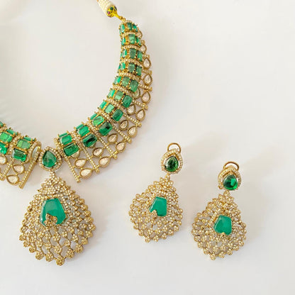 Emerald Kundan Victorian Style Necklace Set