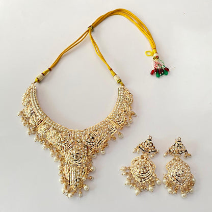 White Beads Jadau Necklace Set