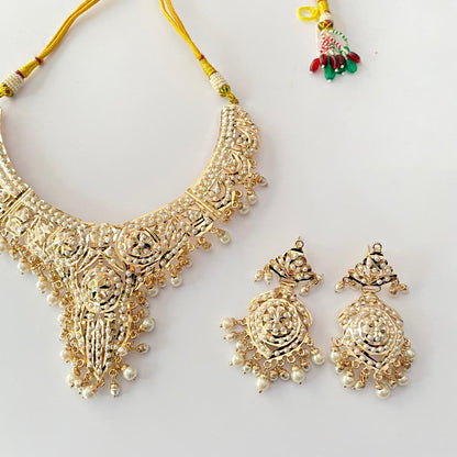 White Beads Jadau Necklace Set