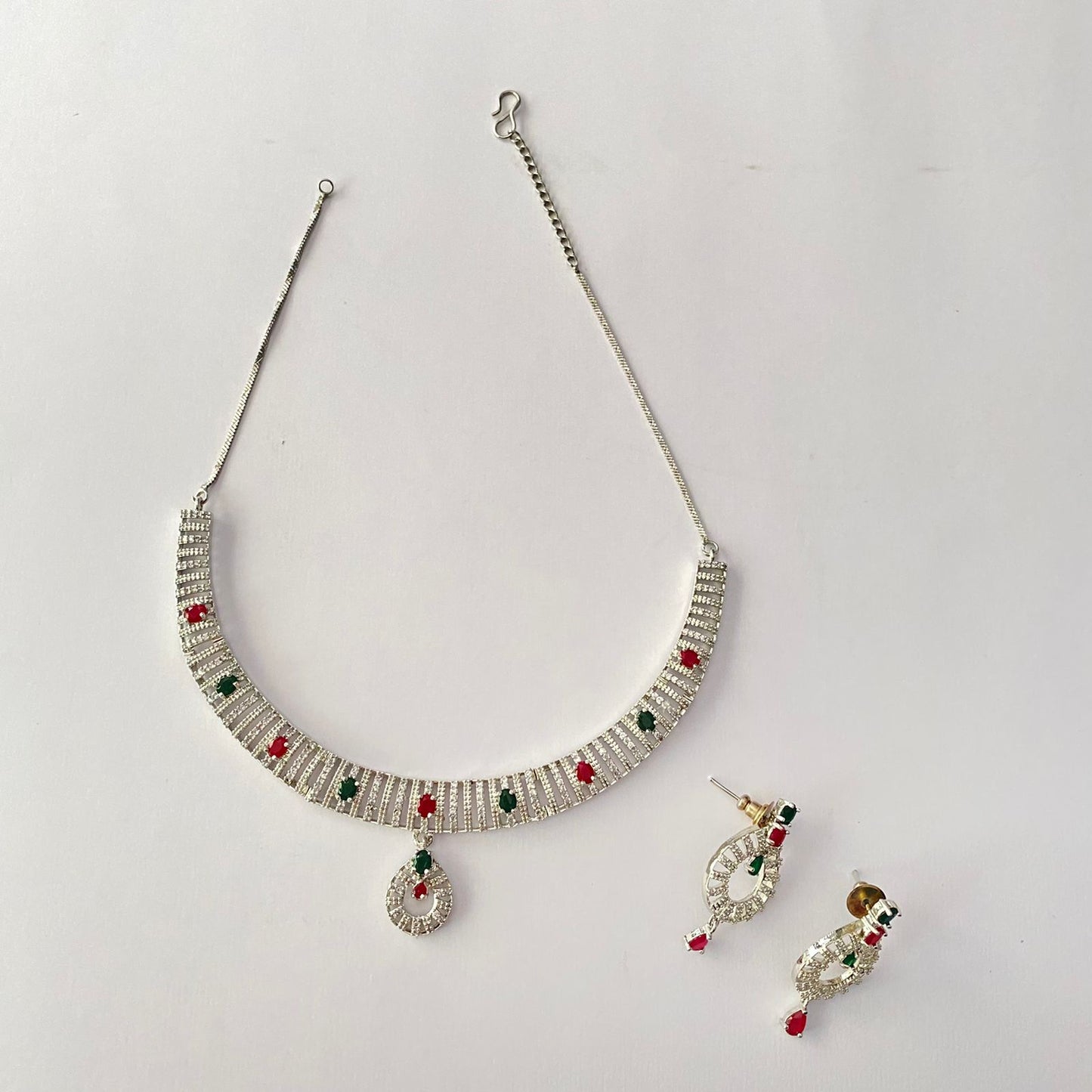 Silver Plated Emerald & Ruby Necklace Set