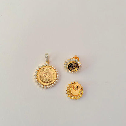 Gini Gold Plated Round Shape Pendant Set